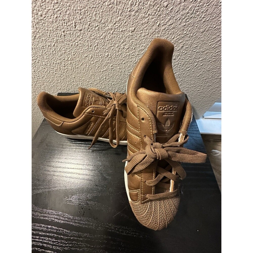 Adidas Womens 5.5 copper metallic Superstar 80's shell toe low shoes